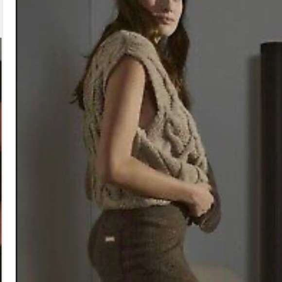 LUNYA BNWT Lofty Wool Cable Knit Sweater Vest in Nod Grey Size L/XL - Picture 6 of 11